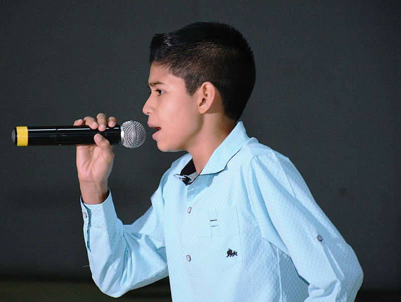 PEDRO BALDEMAR de 11 años de edad, fue uno de los mejores en el primer concierto. 