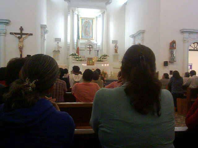 ORACION EN EL SANTUARIO de Nuestra Señora de Guadalupe.