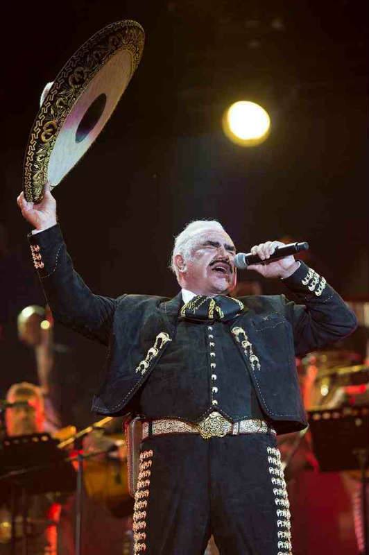 Vicente Fernández se despidió de los escenarios… a lo grande. 