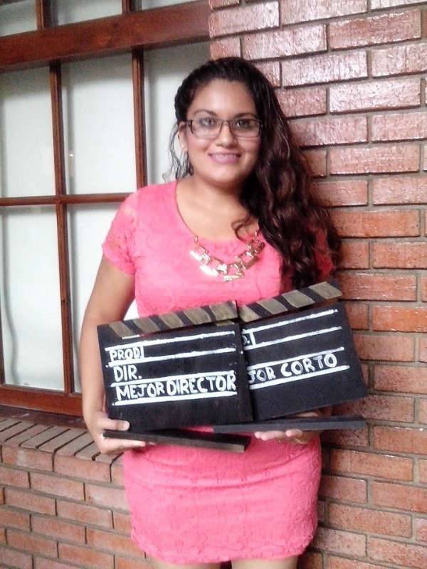 JANETH BANDA, dirigió el cortometraje ganador de la noche “Watched 2020”.