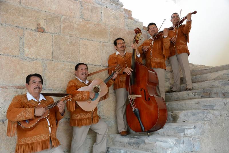 El encuentro será en el patio de la Casa del Arte, que será testigo de una gran fiesta. 