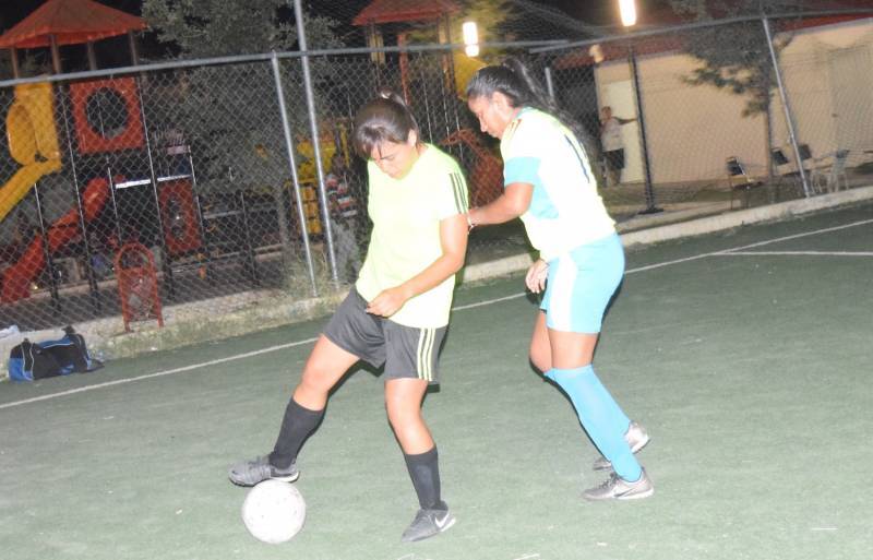 leydis-soccer-y-ineda-disputaran-la-final-de-fut-femenil-3