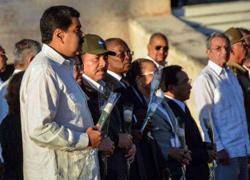 Nicolás Maduro y Daniel Ortega presentes en el funeral. 