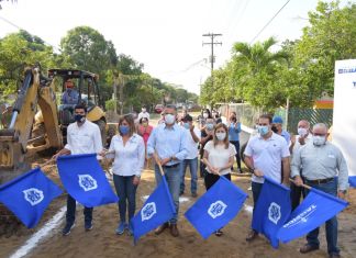 Inicia una nueva obra de pavimentación en la colonia La Paz.