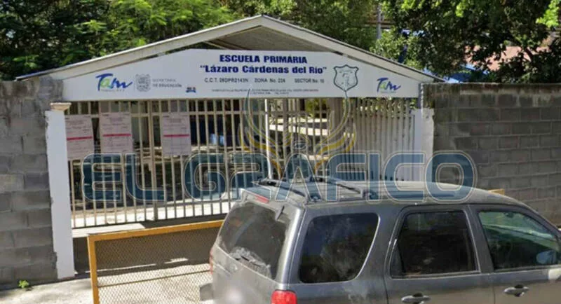 Estudiantes se quedan sin graduación por órdenes de su directora