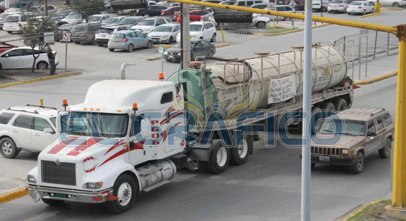 Urgen destrabar bloqueos en Puente Pharr