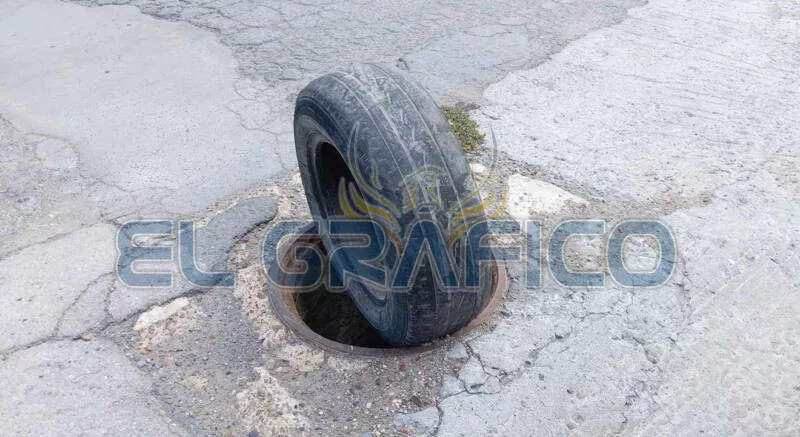 Calles destrozadas por lluvias y ausencia de mantenimiento