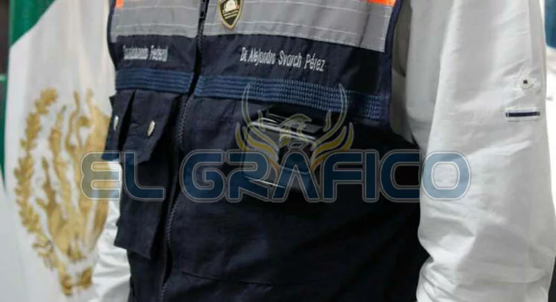 Verificadores de Coepris usan cámaras de solapa