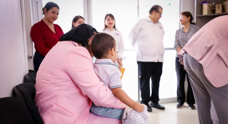 Formaliza DIF Tamaulipas adopción y brinda nuevo hogar a un niño
