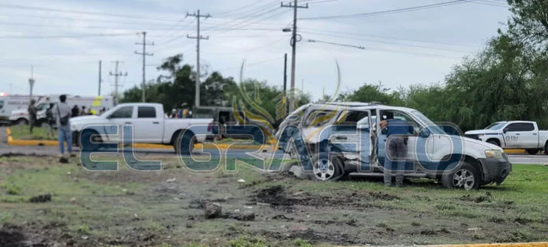 Aparatoso choque con volcadura deja 15 lesionados