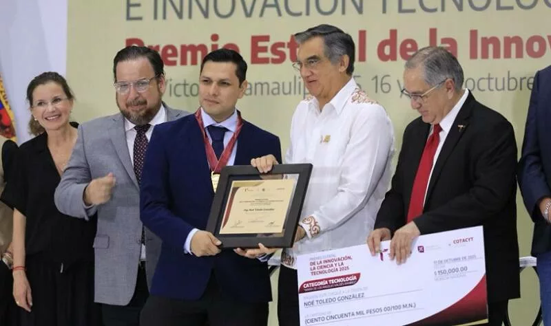 Entrega gobernador Premio Estatal de Ciencias, Creatividad e Innovación Tecnológica