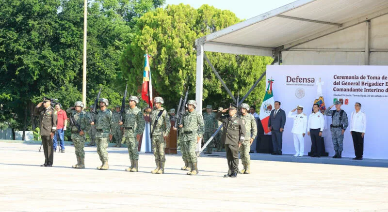Asiste gobernador Américo Villarreal a toma de protesta del comandante interino de la 48 Zona Militar