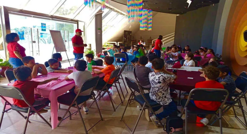 Invitan a un encuentro mágico en el planetario