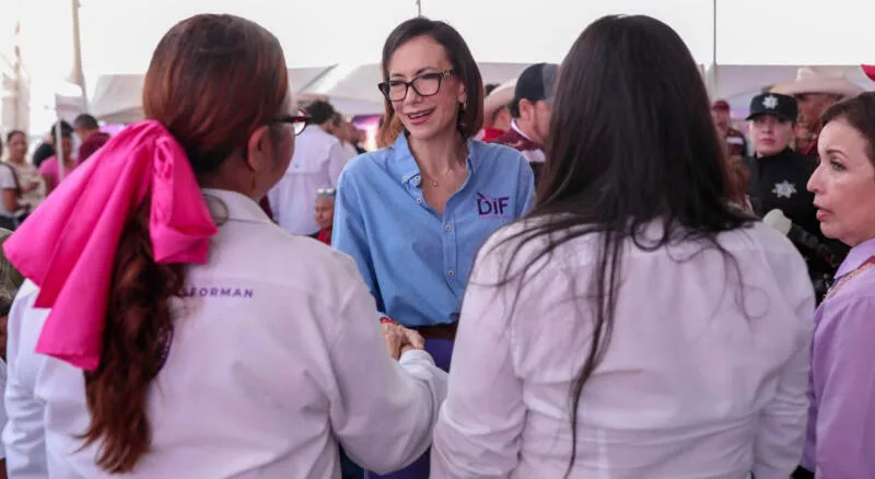DIF Tamaulipas acerca servicios a familias de Casas con la brigada “Transformando Familias”