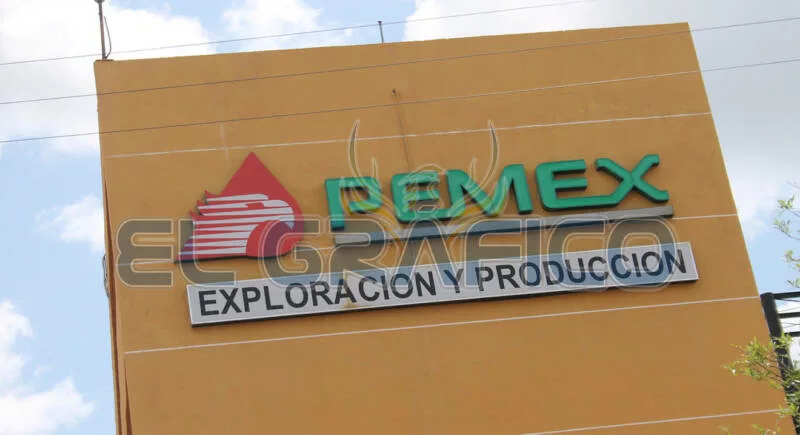 PEMEX repara ductos dañados tras lluvias en Álamo