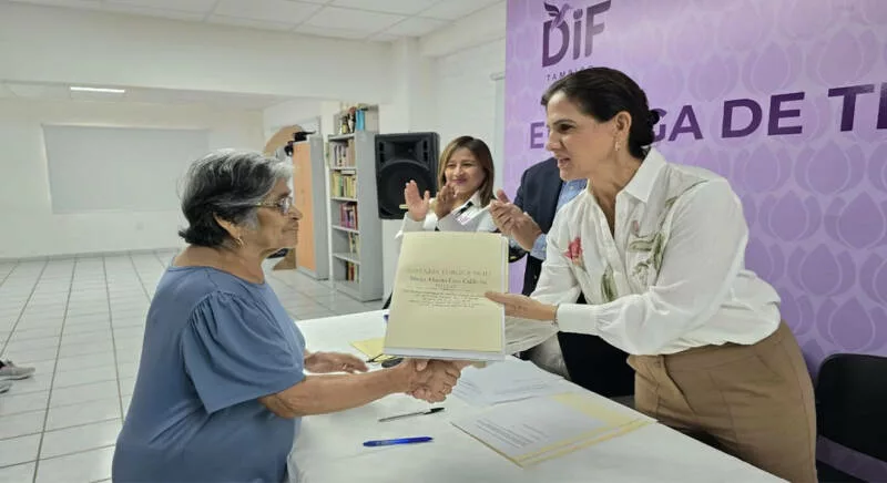 Preside Luz Adriana Villarreal Anaya primera entrega de testamentos a adultos mayores