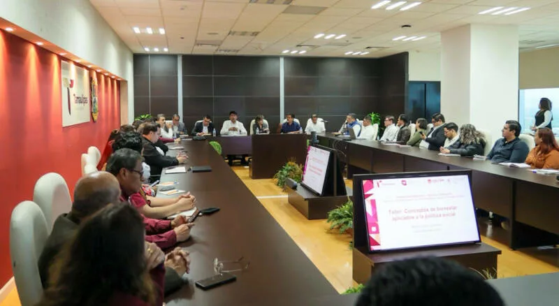 Capacita SEBIEN a funcionarios públicos