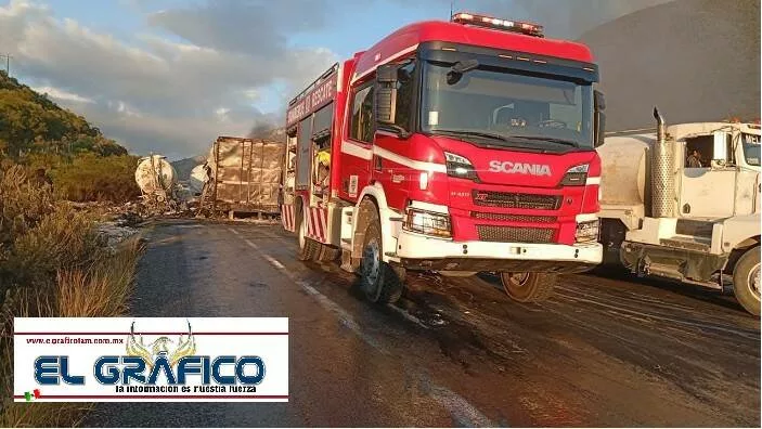 Choque entre tráileres provoca cierre total de la carretera Tula–Victoria