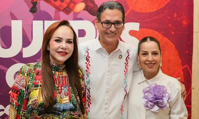 Erasmo reconoce liderazgo femenino en Foro “Mujeres de Cambio”, asiste Carmen Lilia