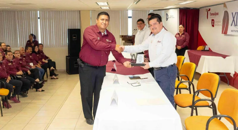 Reconoce y valora Tecnológico de El Mante a docentes y personal administrativo