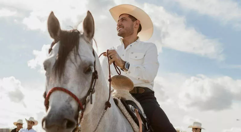 Matamoros fortalece sus tradiciones con gran cabalgata encabezada por el alcalde Beto Granados
