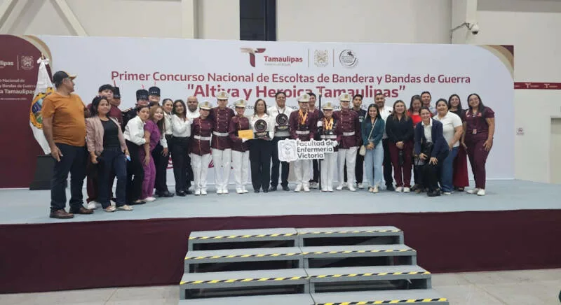 Estudiantes de la UAT obtienen primer lugar en concurso de escoltas y bandas de guerra