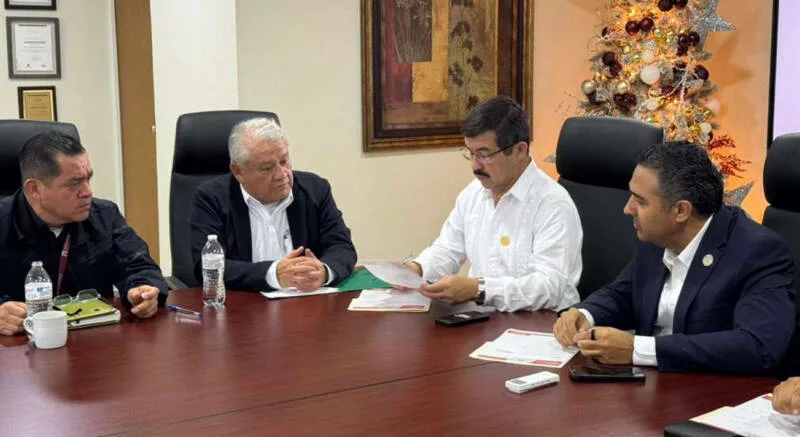 Logra la UAT 500 plazas para sus egresados en Aduanas de México