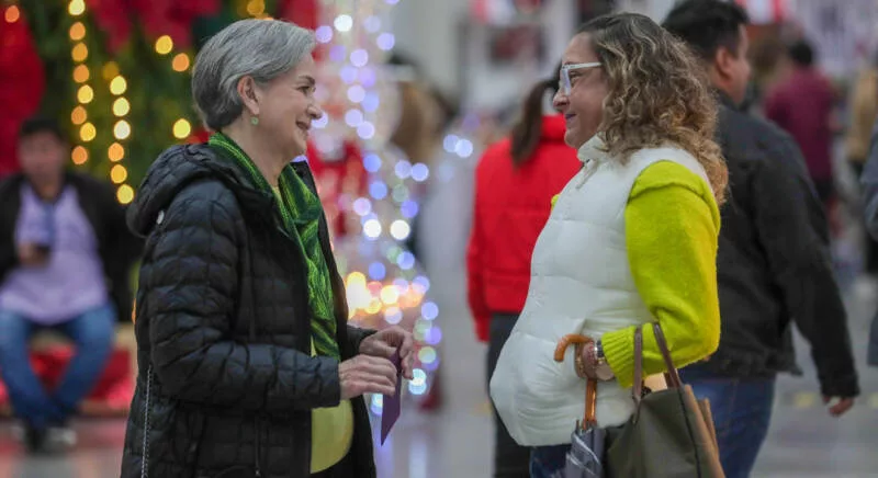 Comparte María de Villarreal el bazar “Un DIFciembre para recordar” junto a familias y emprendedores