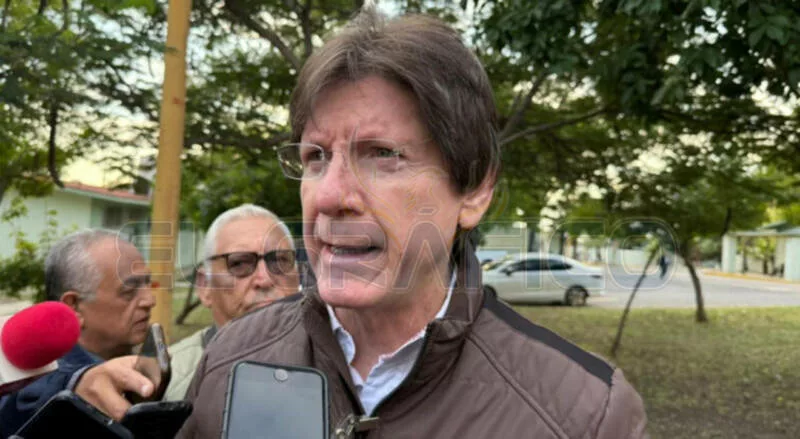 Llama Salud a vacunarse contra COVID e influenza