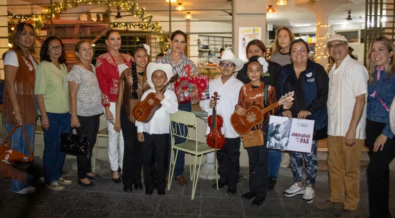 Rescatan tradiciones huastecas en Tampico durante celebración navideña
