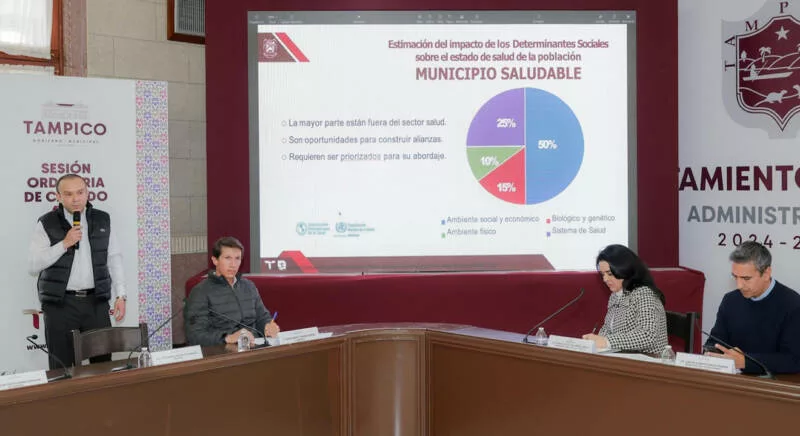 Encabeza Mónica Villarreal sesión de Cabildo con incentivos para mercados municipales