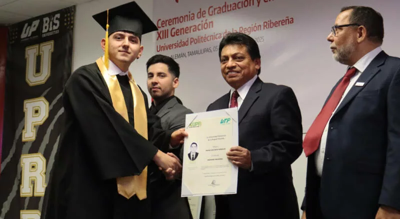 Entrega UP de la Región Ribereña a 39 egresados listos para impulsar el desarrollo regional