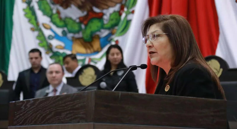 Diputados piden al INE y la SRE aclarar ciudadanía de CDV 