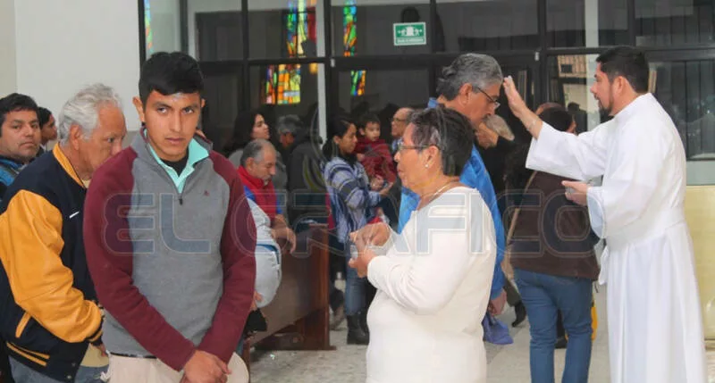 Miles acuden a recibir Ceniza en Reynosa