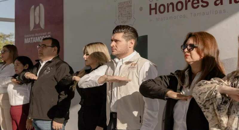 Entrega Beto Granados nueva techumbre y explanada cívica