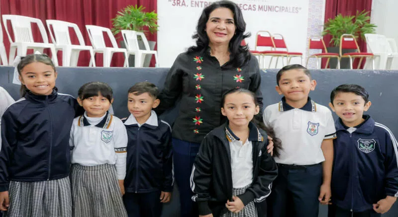 Reafirma Mónica Villarreal compromiso con la educación de los Tampiqueños