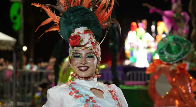 Va la Secretaría de Turismo por Patronato del Carnaval