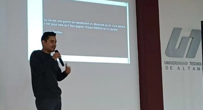 Impulsa UT Altamira visión de estudiantes con caso real de éxito de egresado