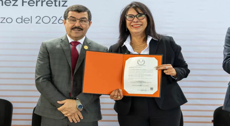 Dra. Laura Jiménez Ferretiz rinde protesta como directora de la FCAT-UAT