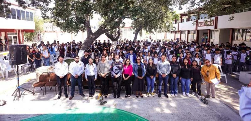 Participan más de 800 jóvenes en ciclo de conferencias “INLOVE: Más Amor Menos Riesgos”: INJUVE