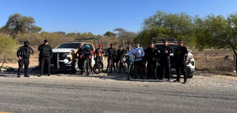 Brinda Guardia Estatal seguridad durante rodada ciclista en la carretera Tula–Ocampo