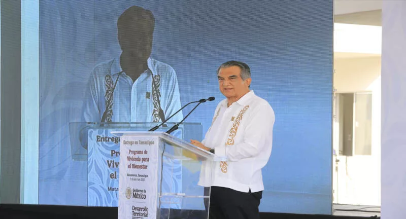 En enlace a la mañanera,  presidenta Sheinbaum y Américo entregan viviendas a familias de pescadores en Tamaulipas