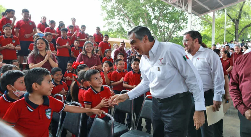 Educación humanista busca una sociedad más justa: Américo