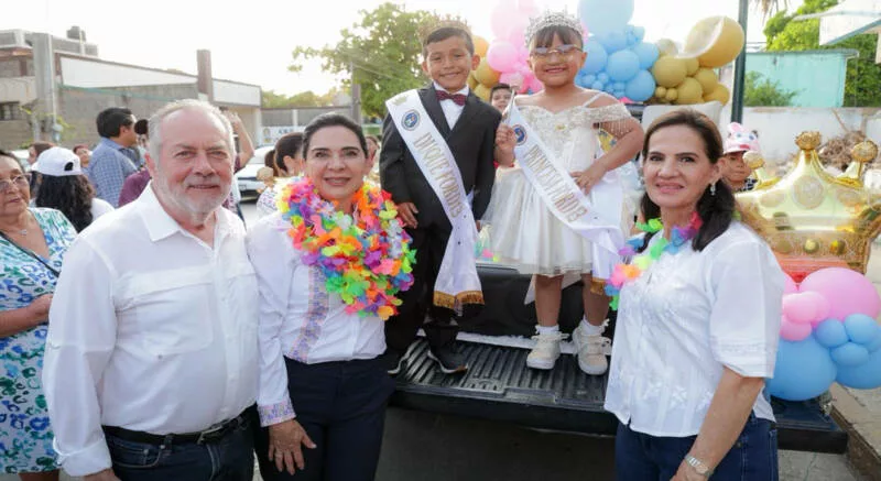 Refrenda Mónica Villarreal compromiso con la Colonia Morelos en su 103 Aniversario