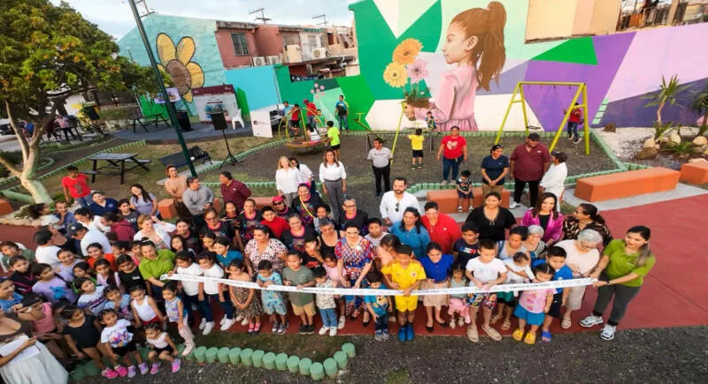 Entrega Mónica Villarreal rehabilitación del Parque “José A. Torres” en la colonia Insurgentes