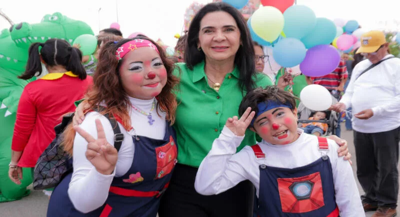 Encabeza Mónica Villarreal festejo a la niñez con más de 10 mil asistentes