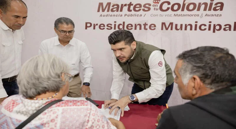 Alcalde Beto Granados escucha a matamorenses en el “Martes en Tu Colonia”