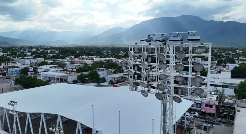 Actualiza Gobierno del Estado sistema de alumbrado del estadio “Marte R. Gómez”