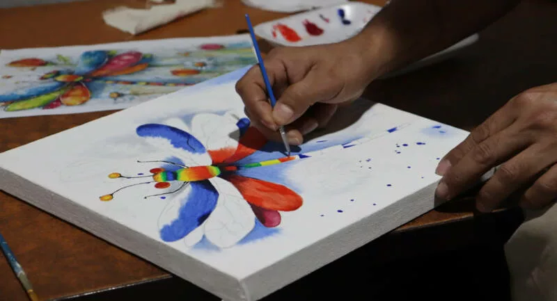 Apoya CEDES Reynosa reinserción social con venta de servicios y artesanías elaboradas por PPLs