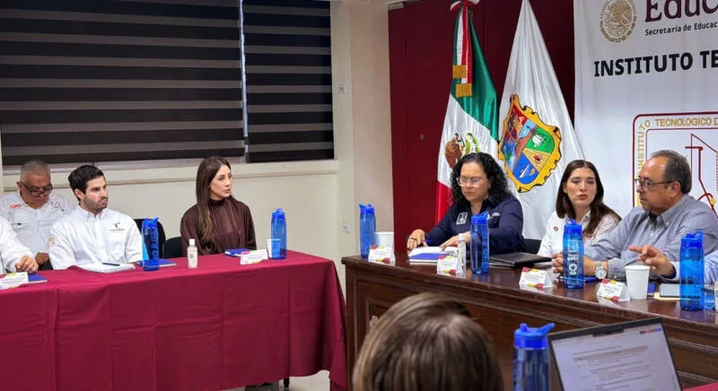 Refuerza UT Matamoros desarrollo industrial con participación en clúster automotriz